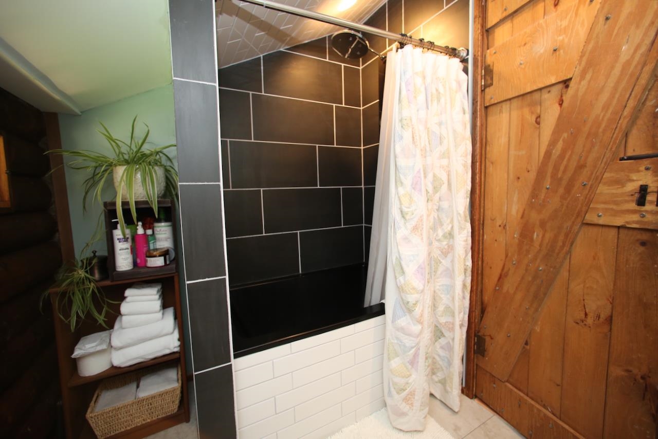 384 Smugglers View Road