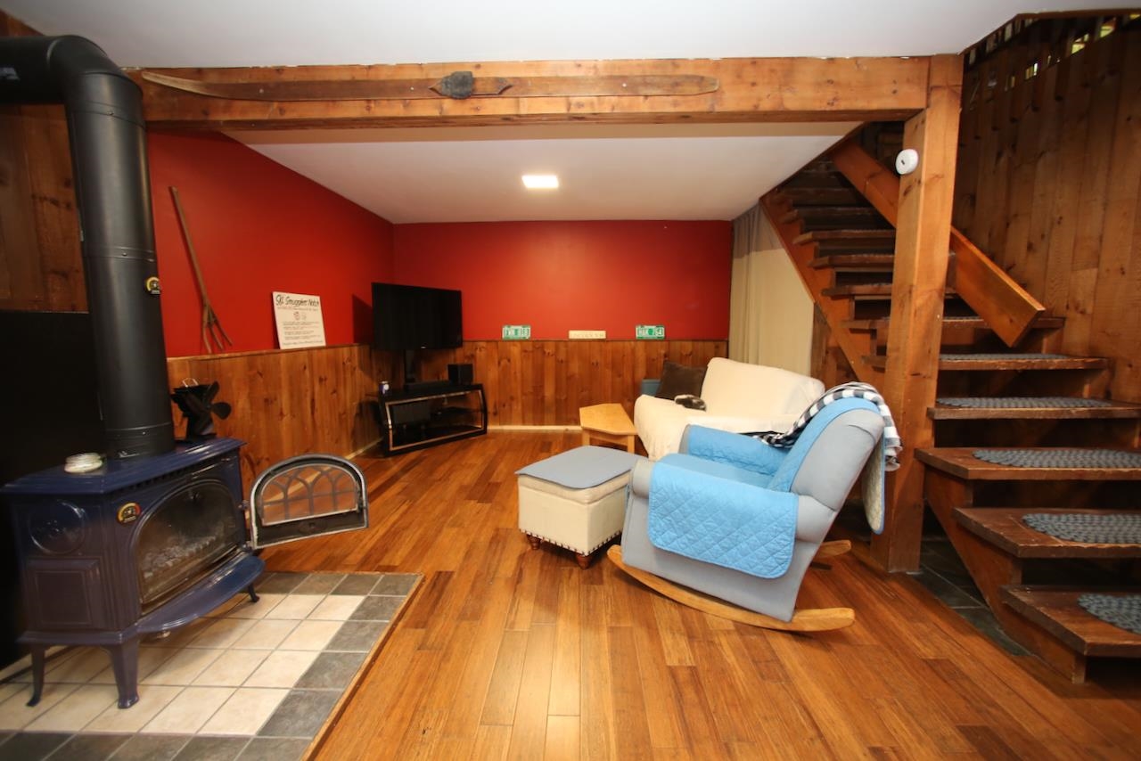 384 Smugglers View Road