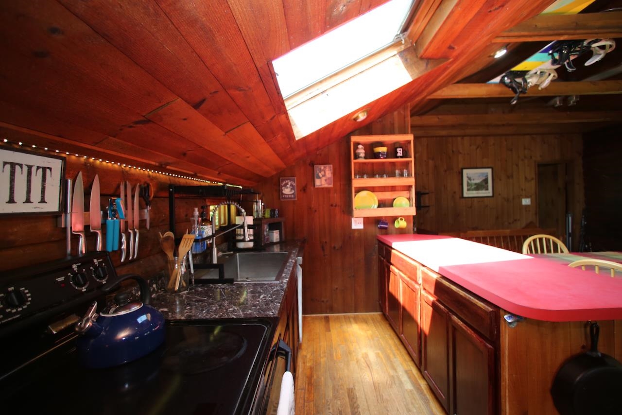 384 Smugglers View Road