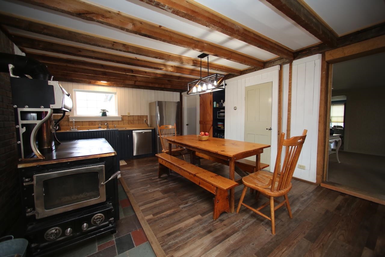 3308 Lower Pleasant Valley Road