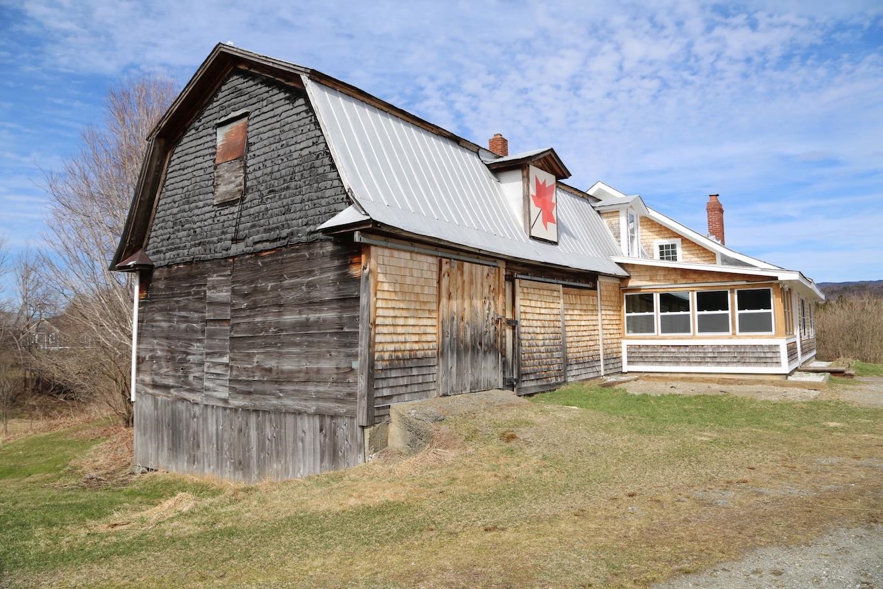 3308 Lower Pleasant Valley Road