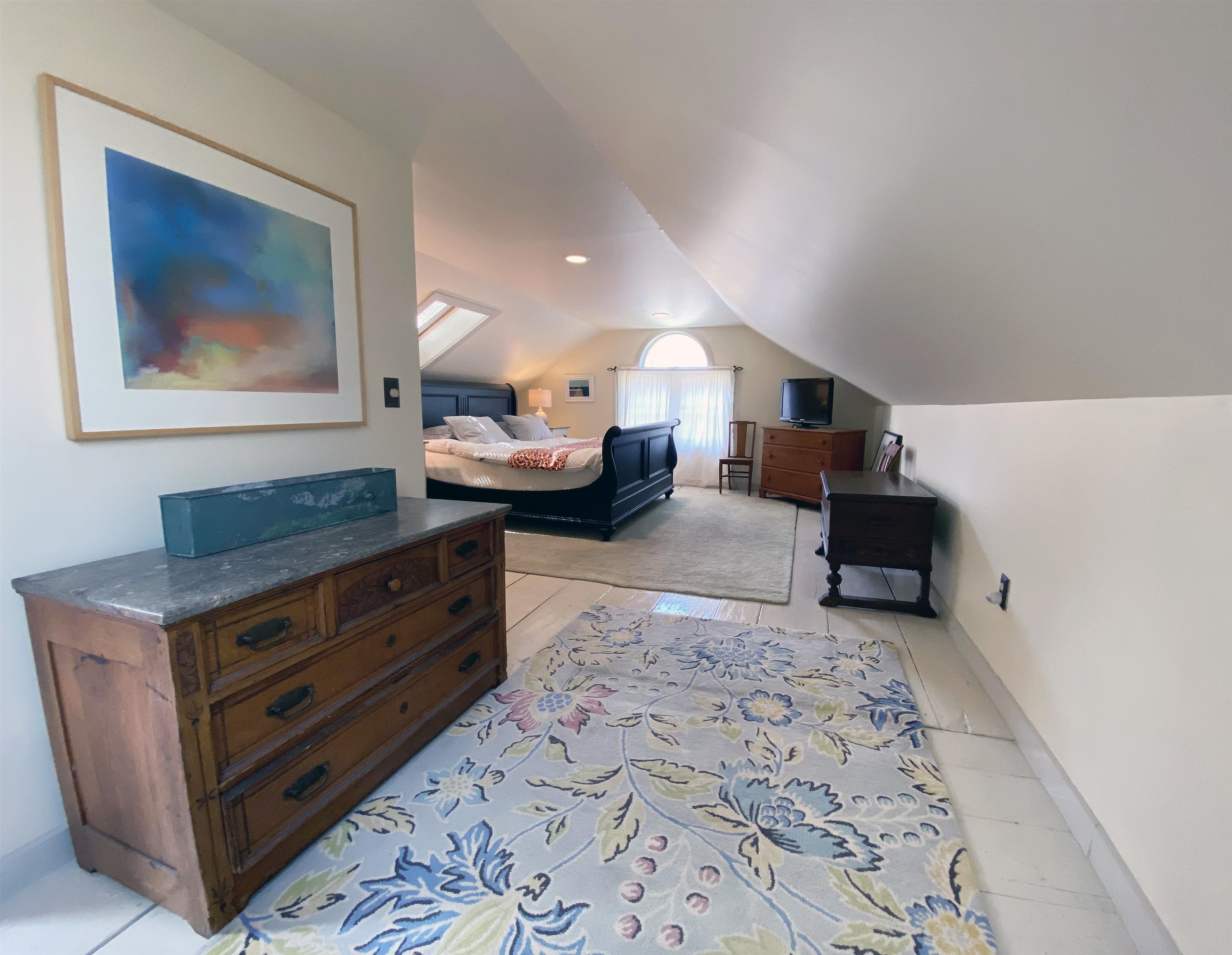 604 Main Street North