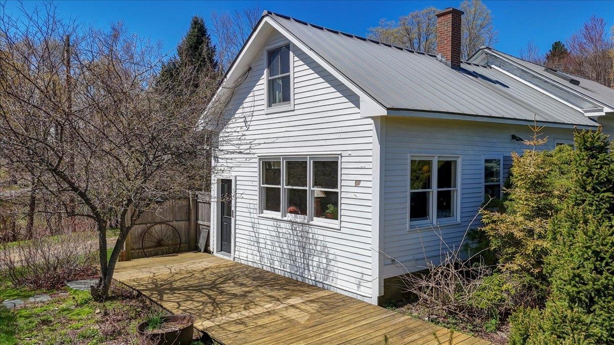 604 Main Street North