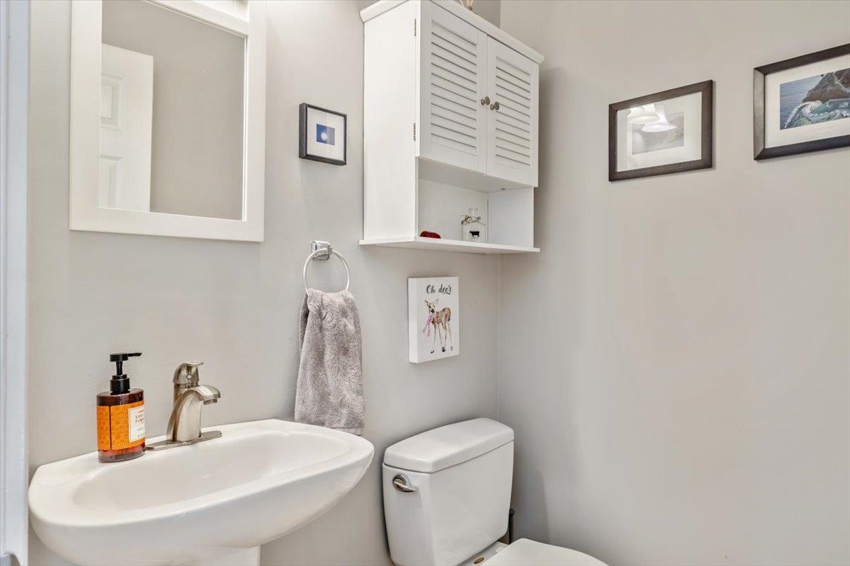 48B Starbird Road Unit: Unit B