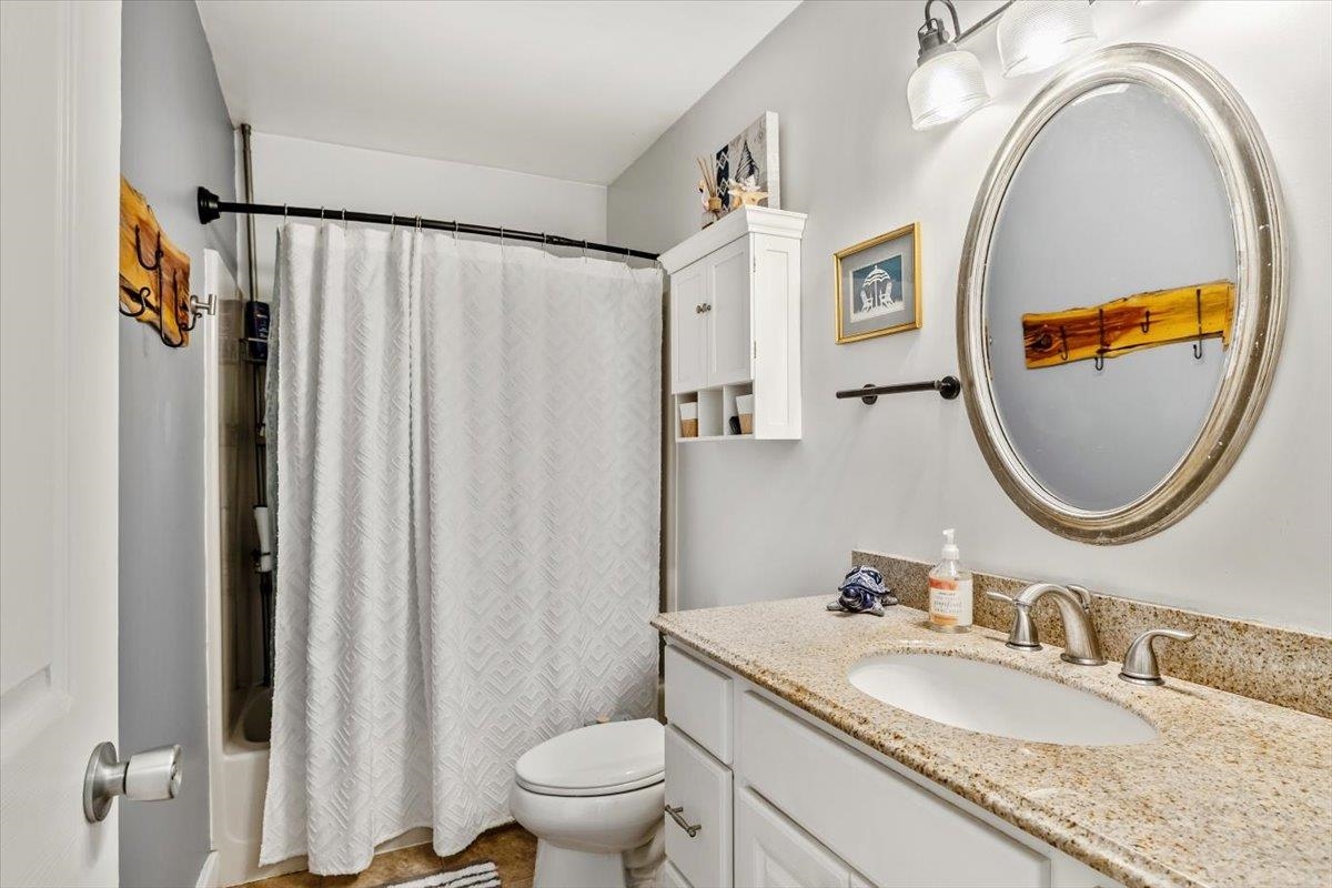 48B Starbird Road Unit: Unit B