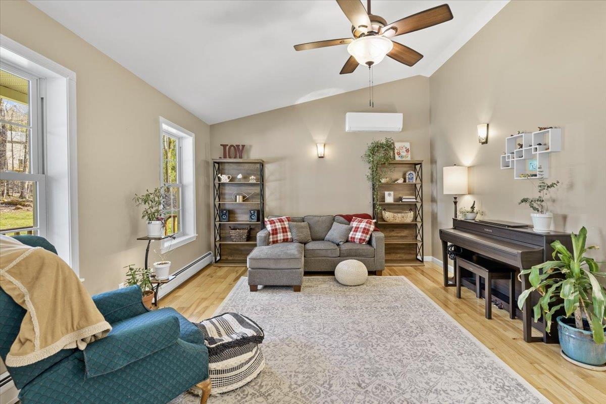 237 Hillside Lane
