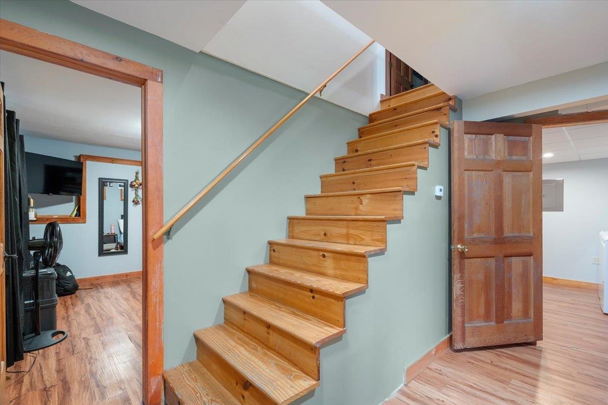46 Log Cabin Drive