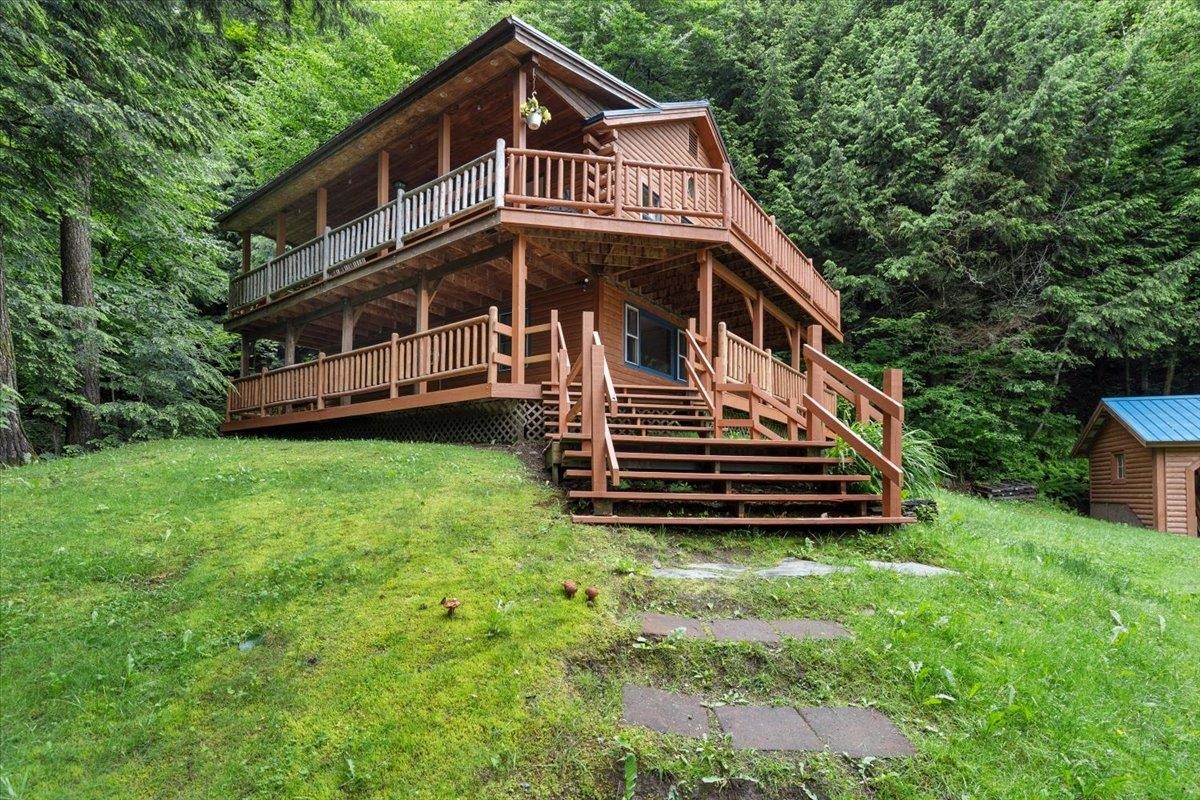 46 Log Cabin Drive