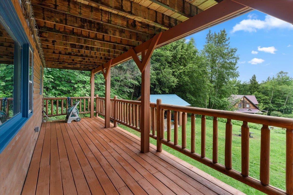 46 Log Cabin Drive