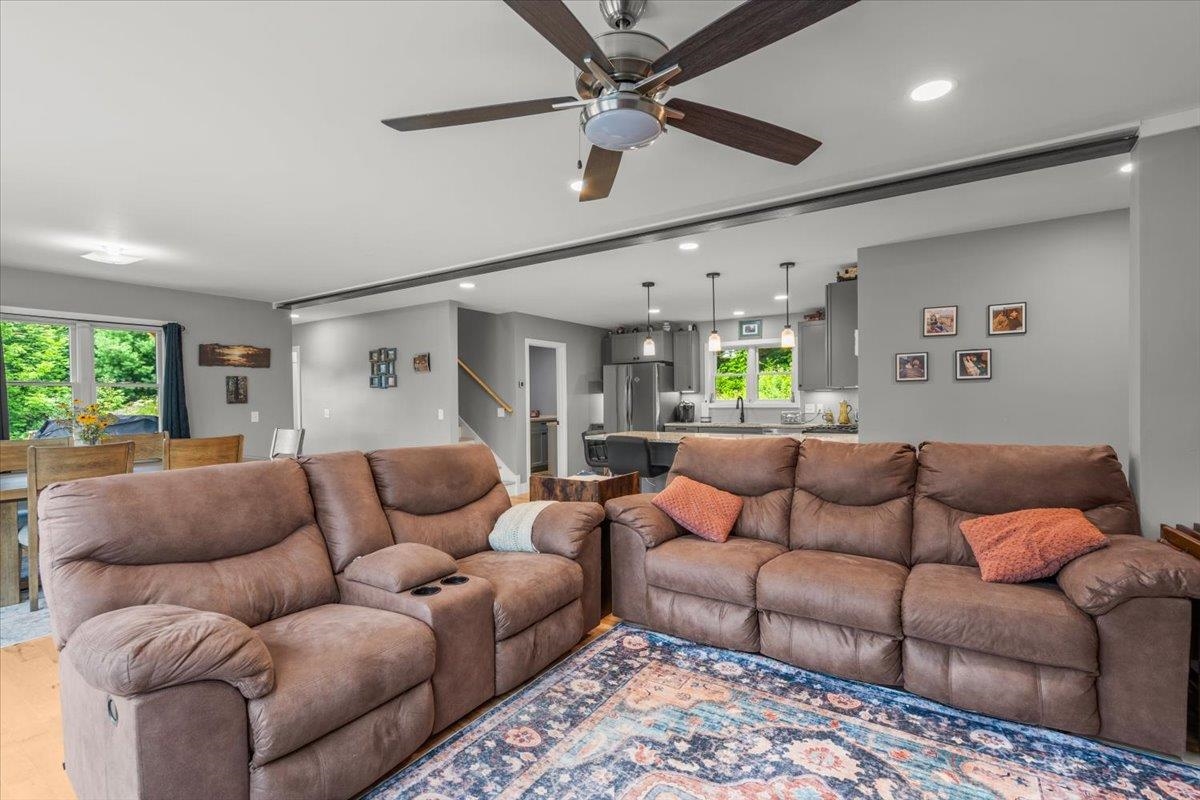 454 Codding Hollow Road