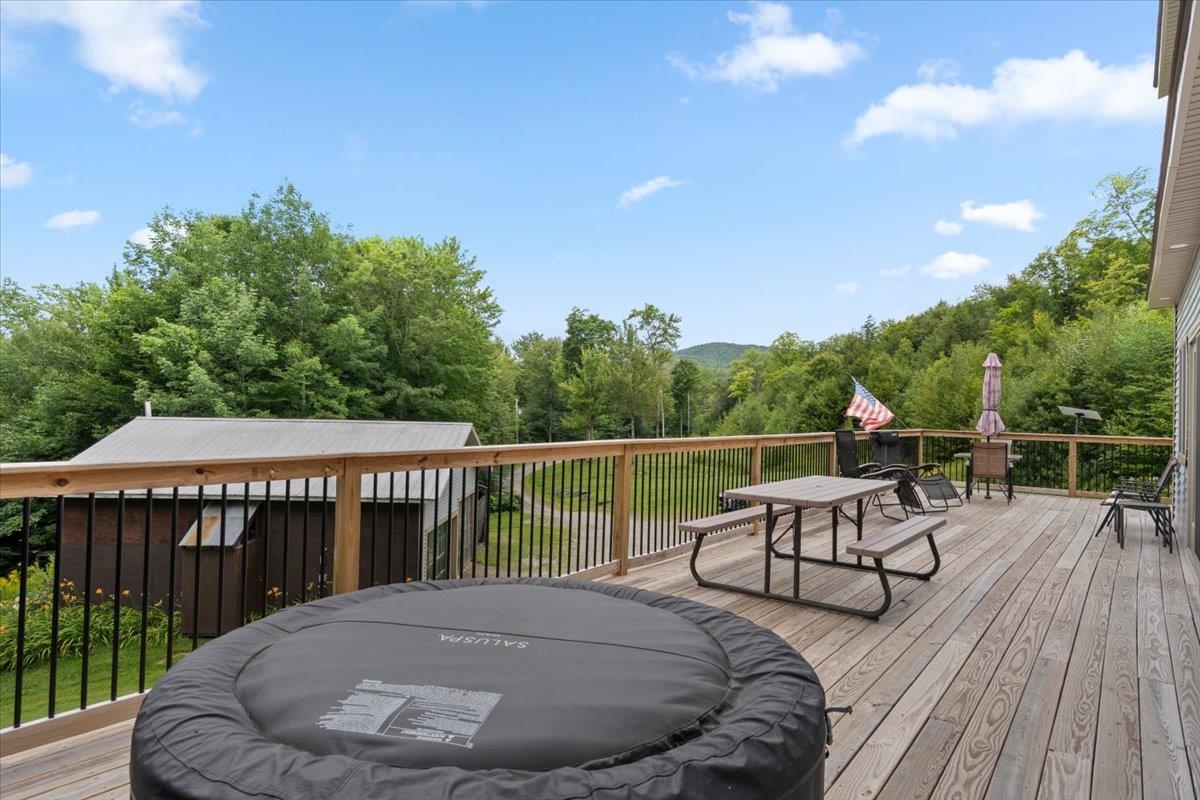 454 Codding Hollow Road