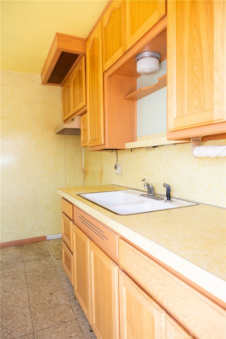 6162 Ibbetson Avenue