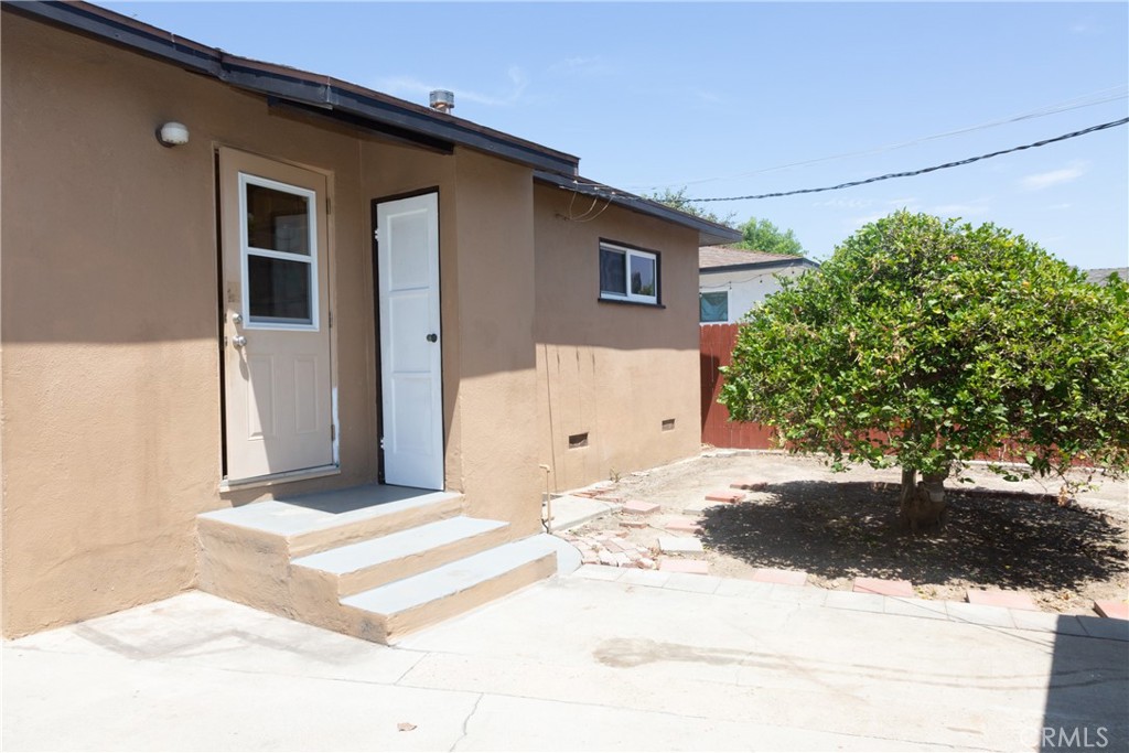 6162 Ibbetson Avenue