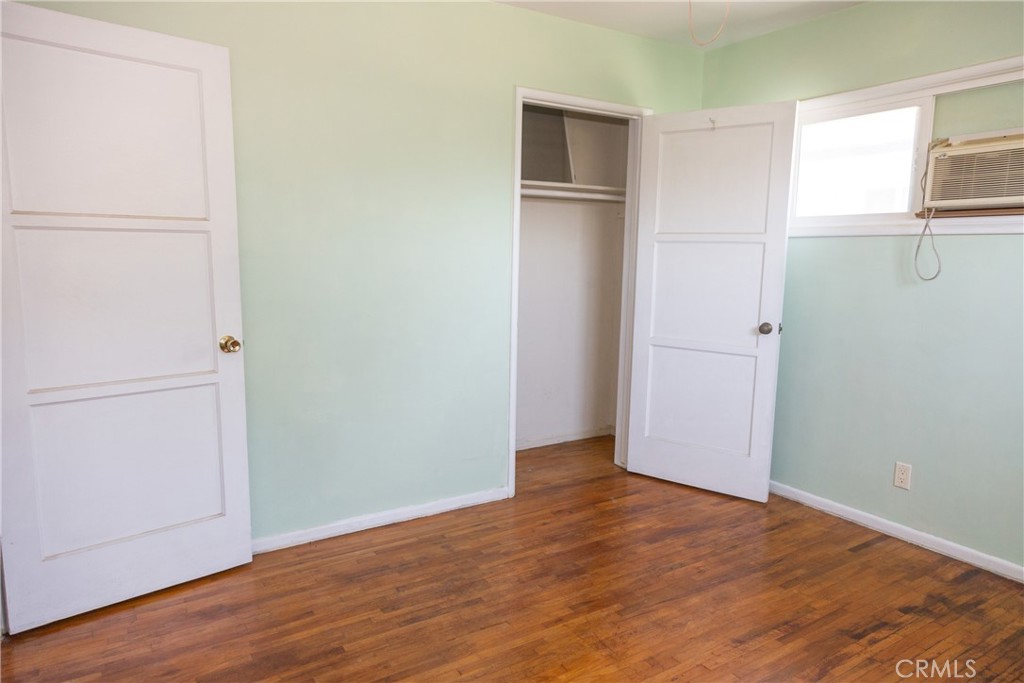 6162 Ibbetson Avenue