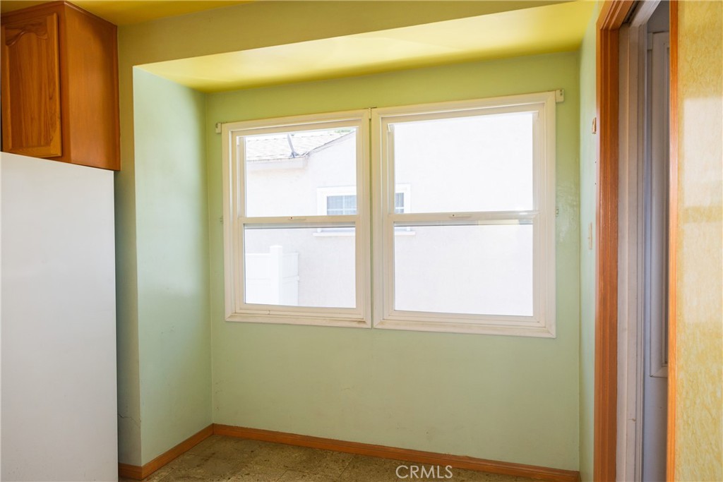 6162 Ibbetson Avenue