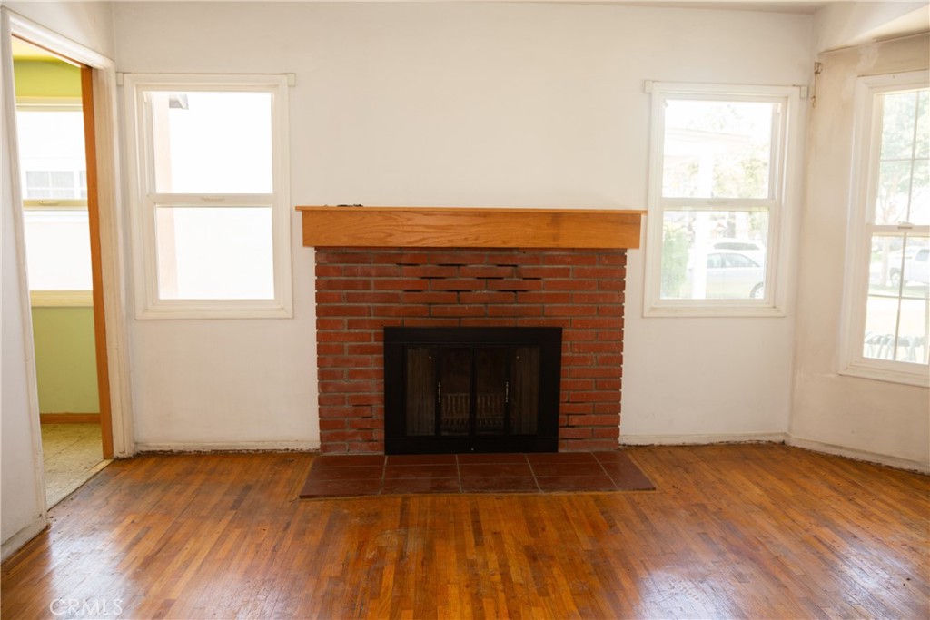 6162 Ibbetson Avenue