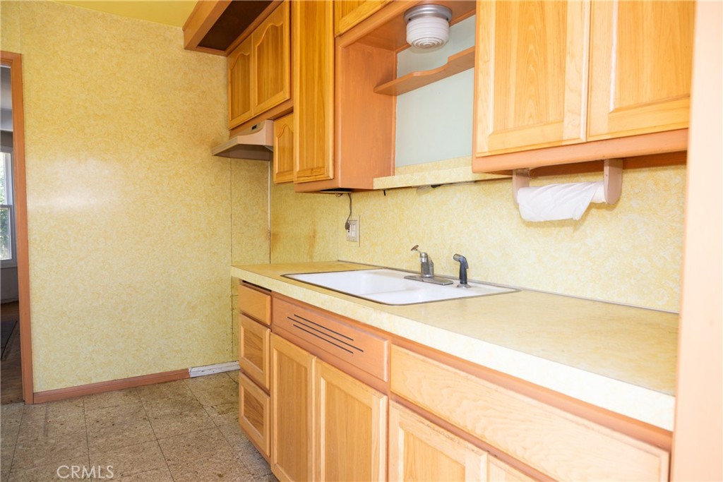 6162 Ibbetson Avenue