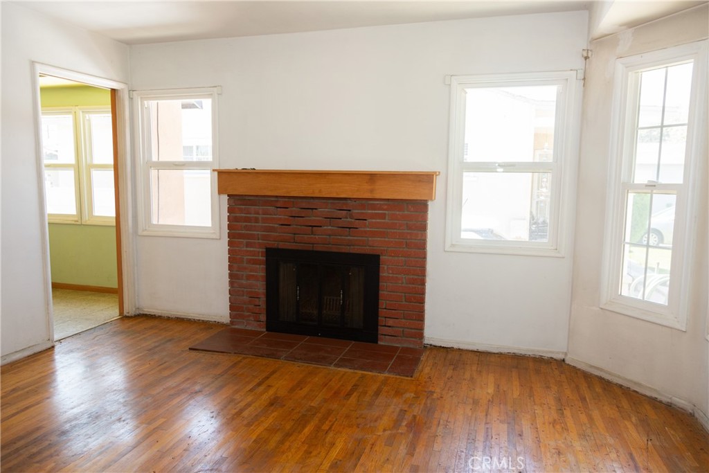 6162 Ibbetson Avenue