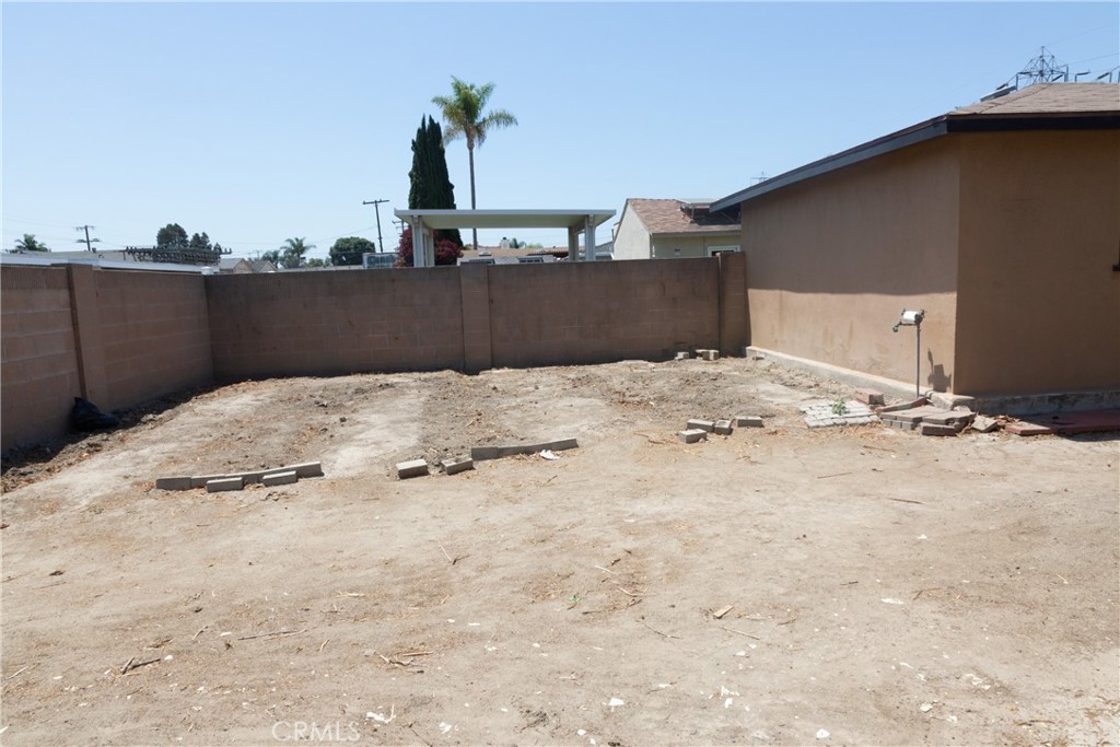 6162 Ibbetson Avenue