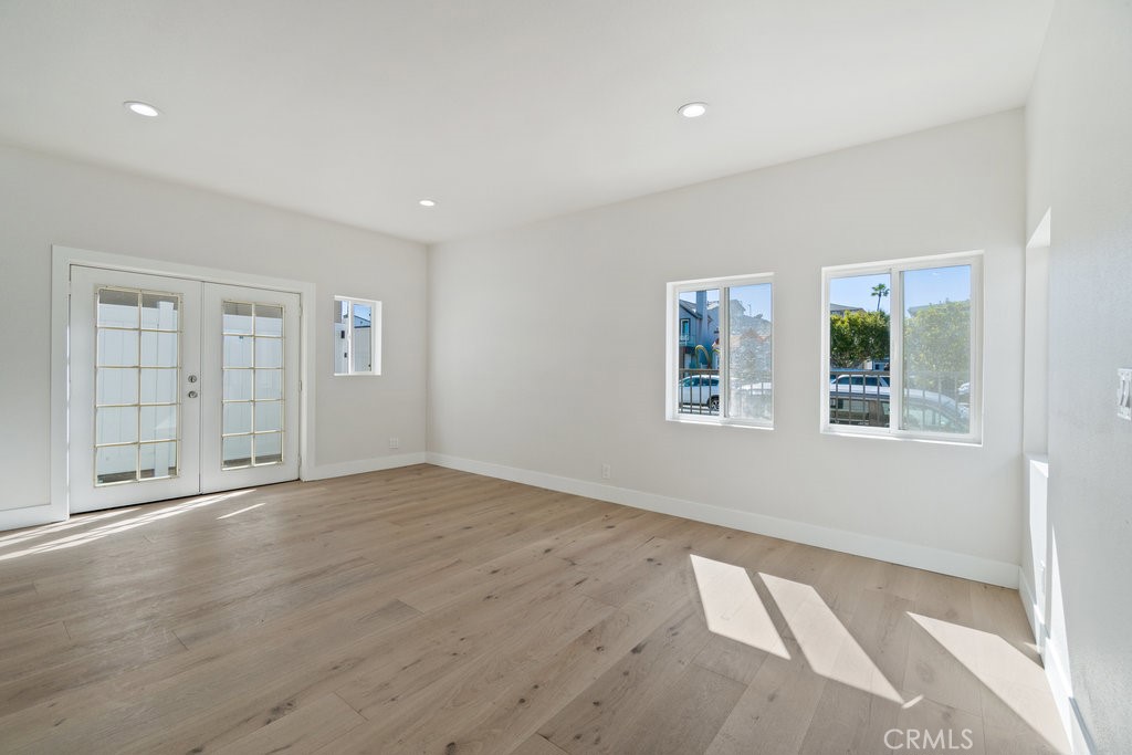 1116 W Balboa Boulevard A