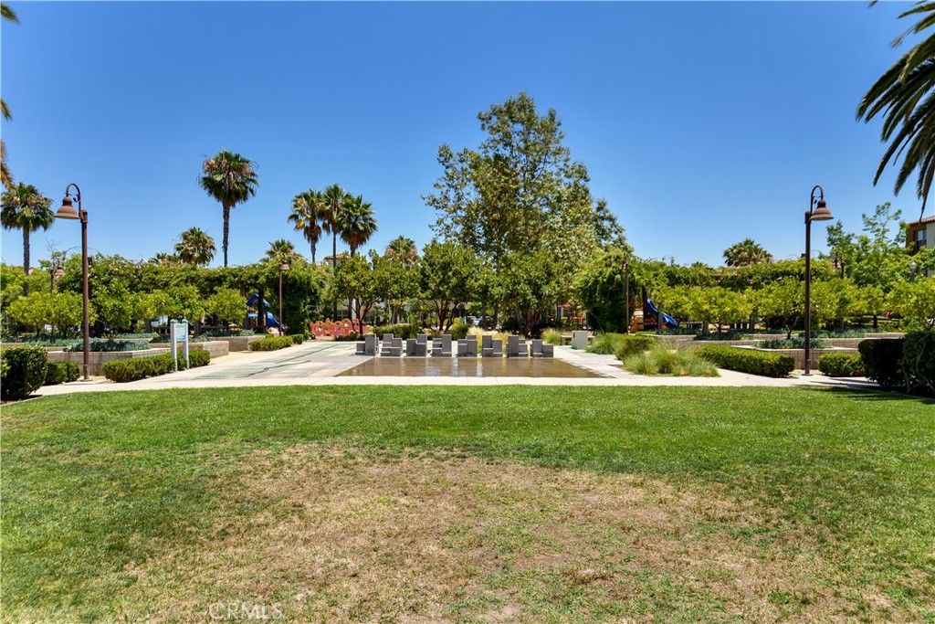 678 E Valencia Street 105