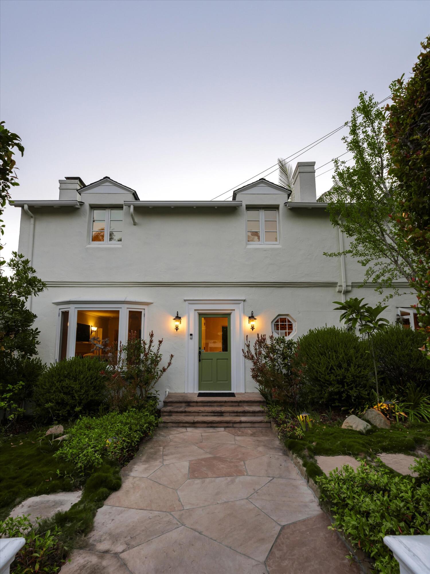 189 Hermosillo Road