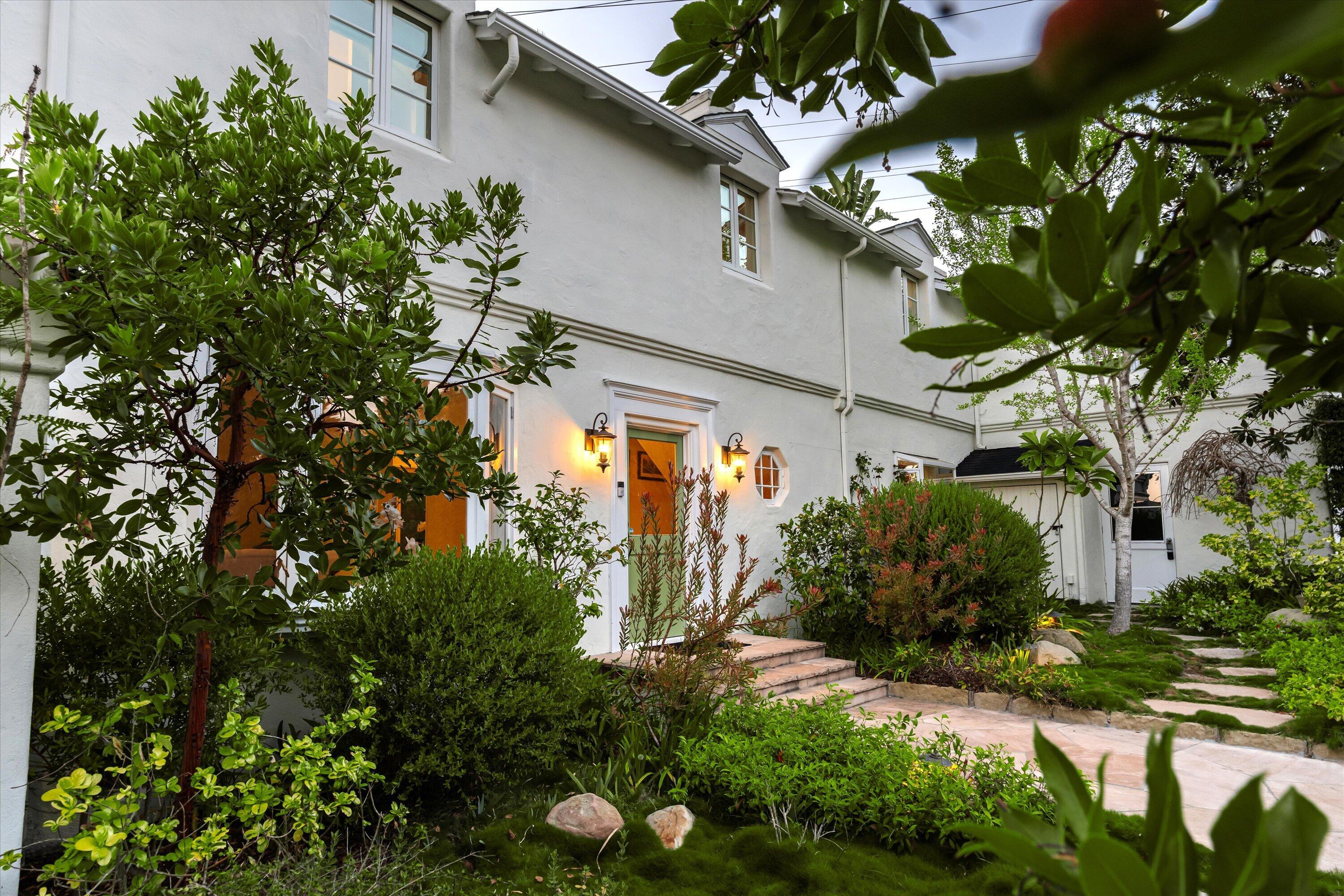 189 Hermosillo Road