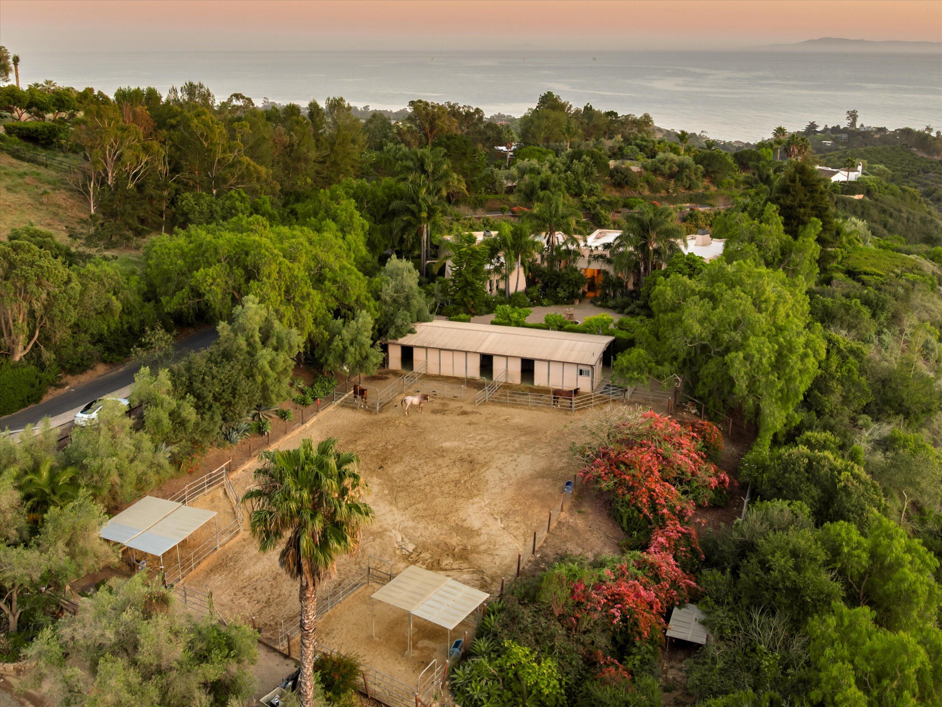 11 Hunt Drive