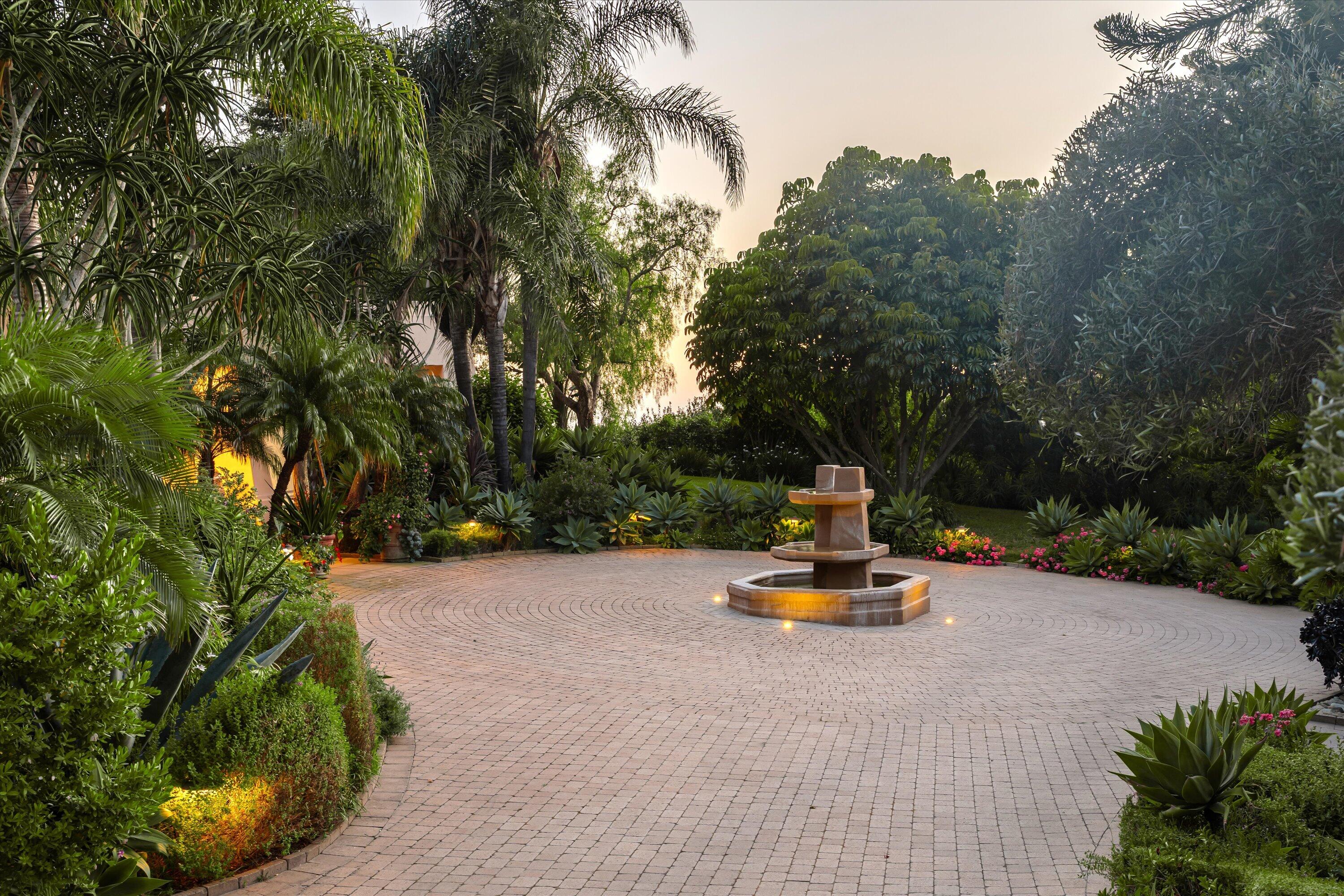 11 Hunt Drive
