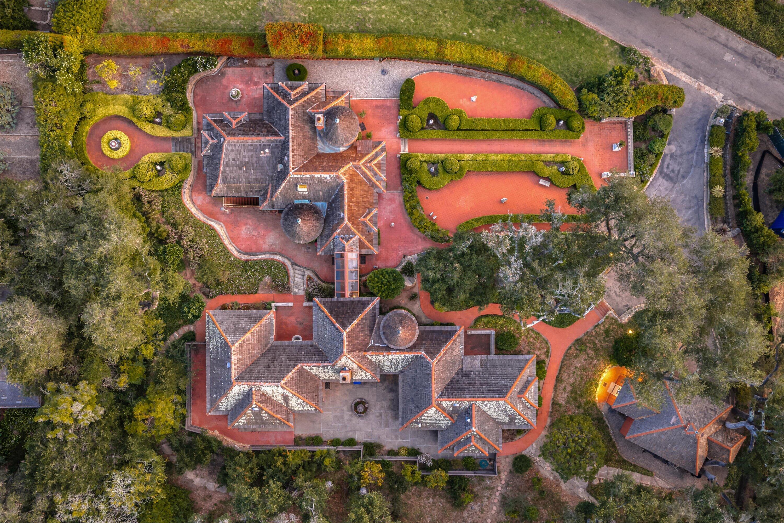 1715 Glen Oaks Drive