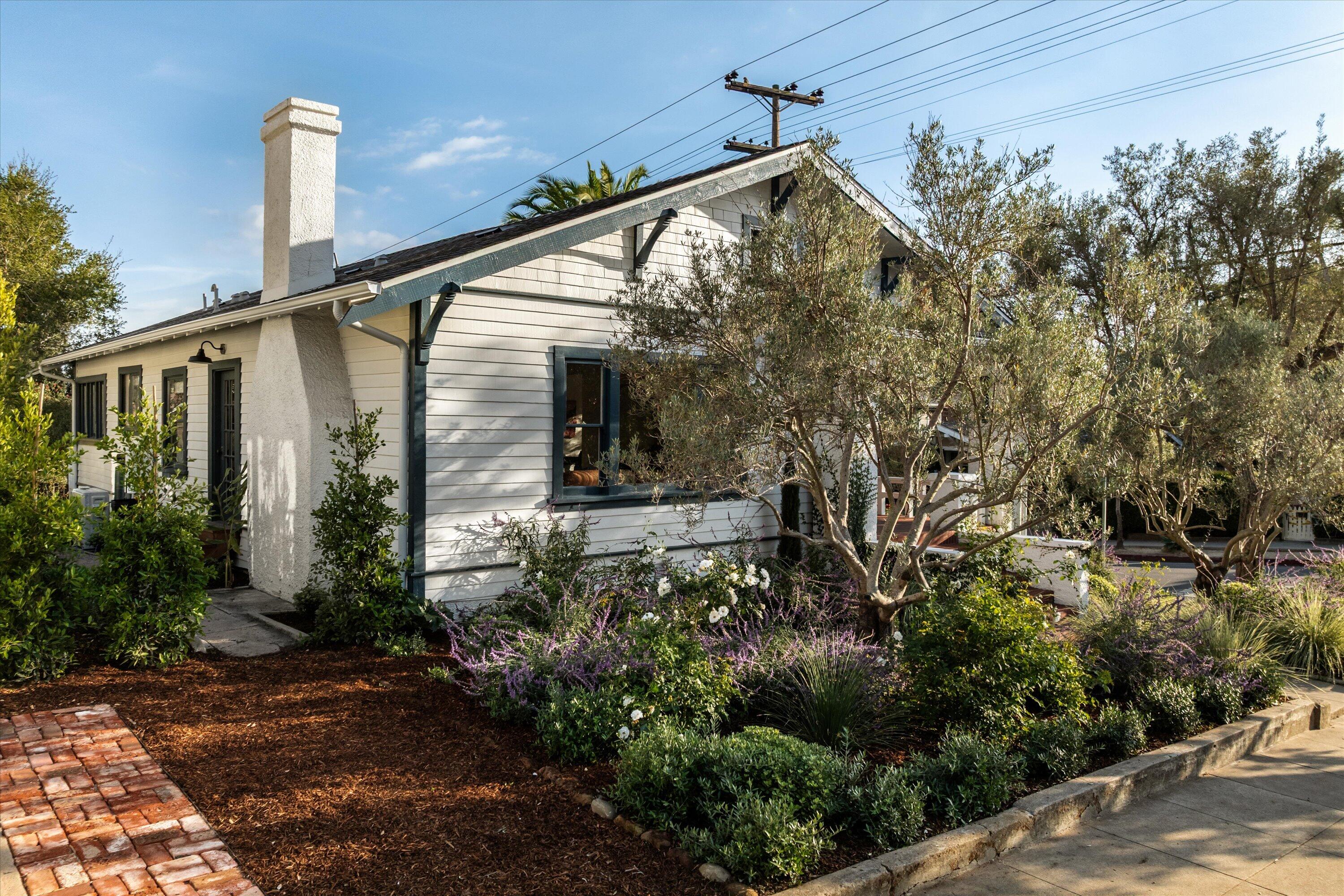 502 E Sola Street