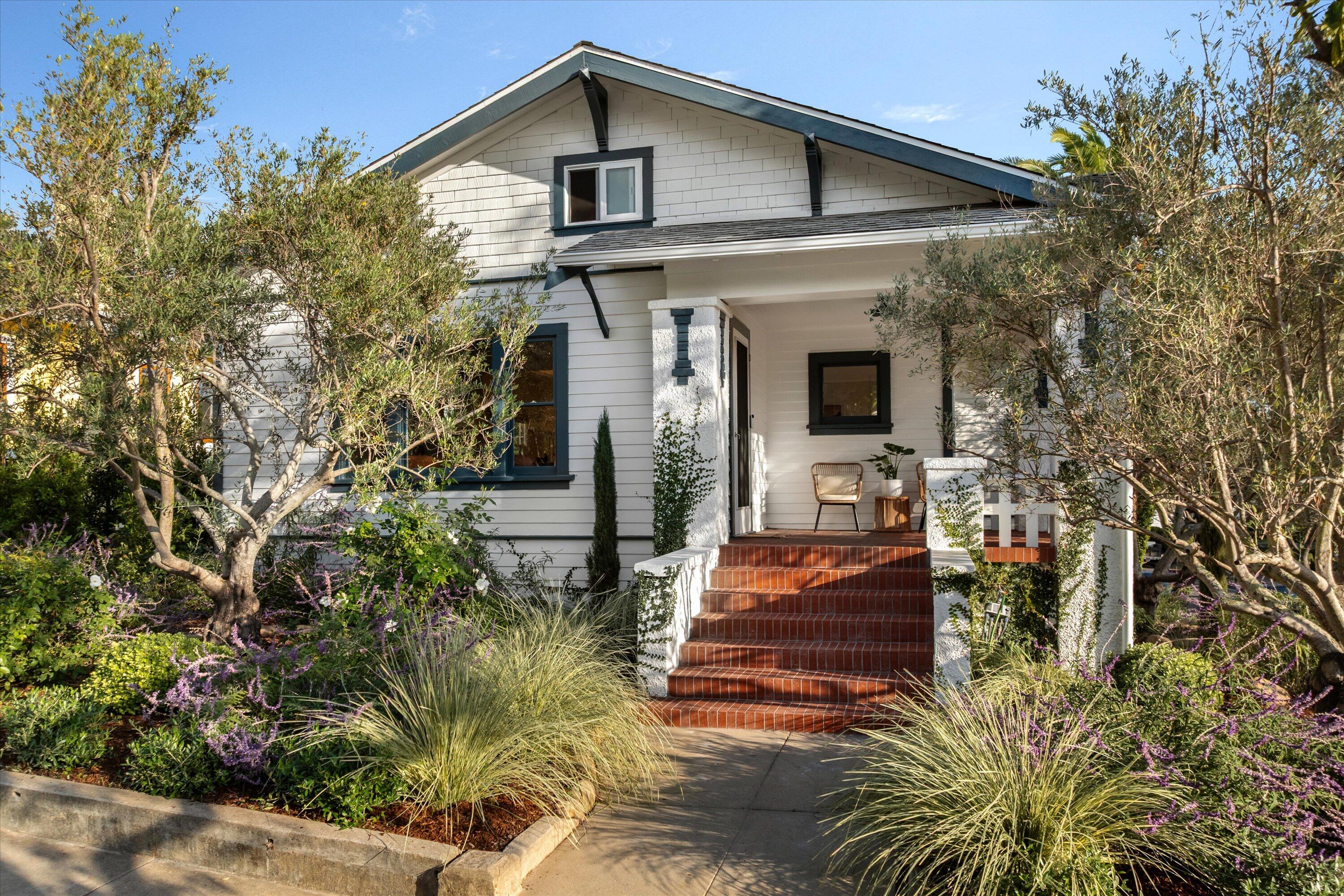502 E Sola Street