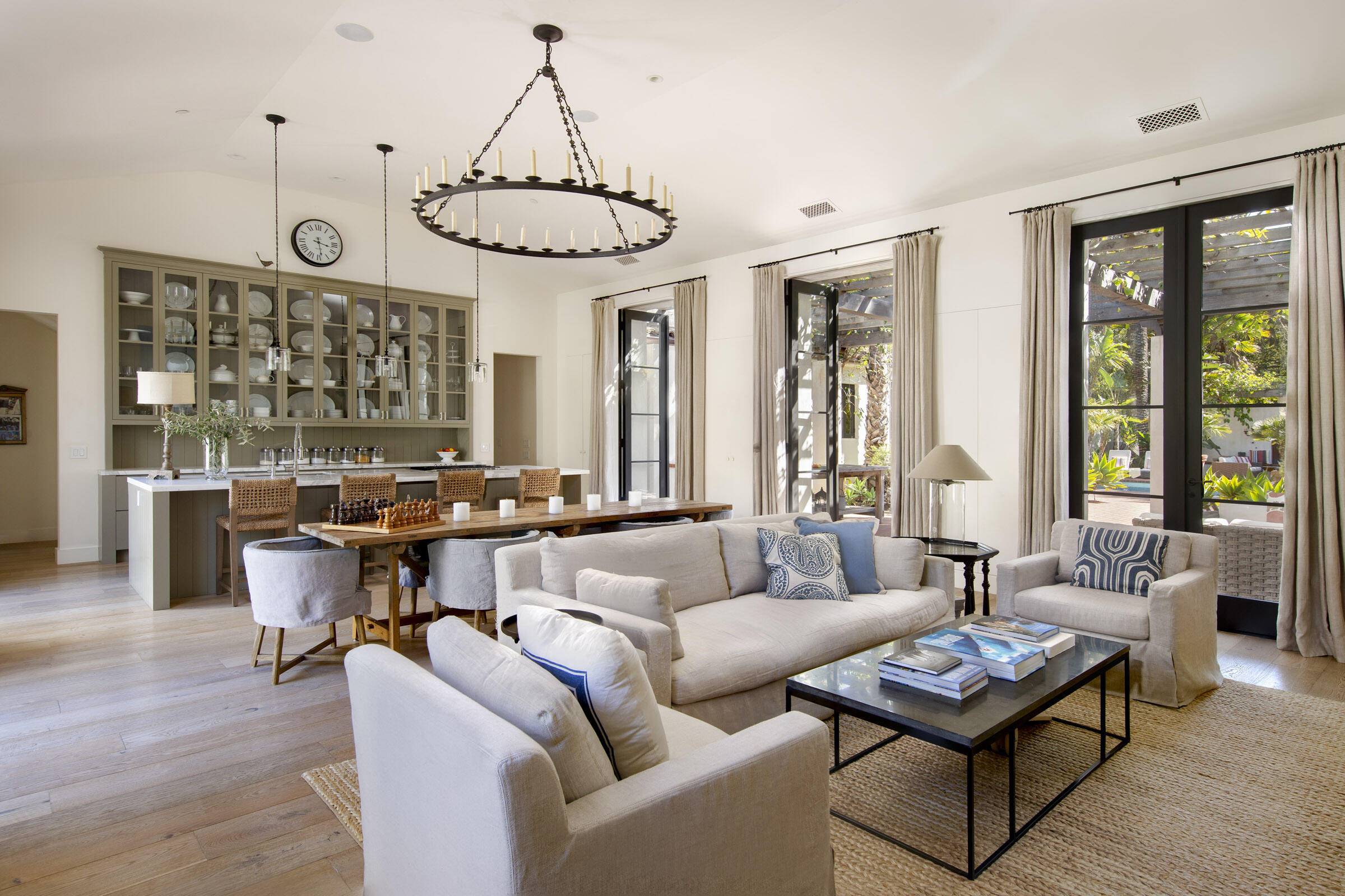 633 Parra Grande Lane