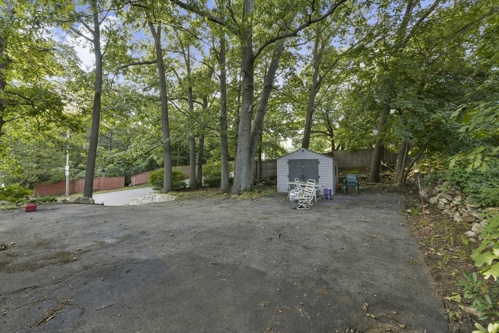 55 Farrar Ave