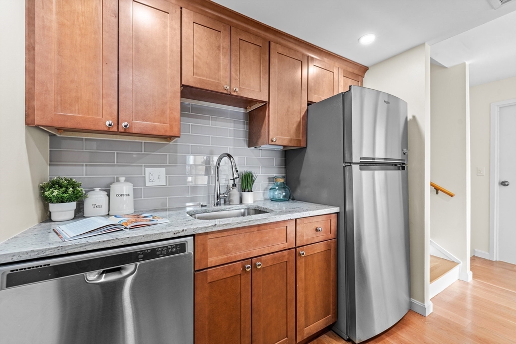 321 Harvard St # 307
