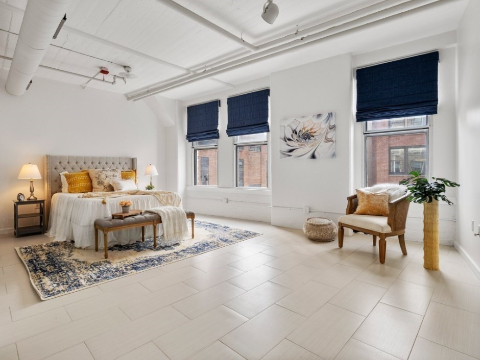 210 South St # 1 Unit: 5-1
