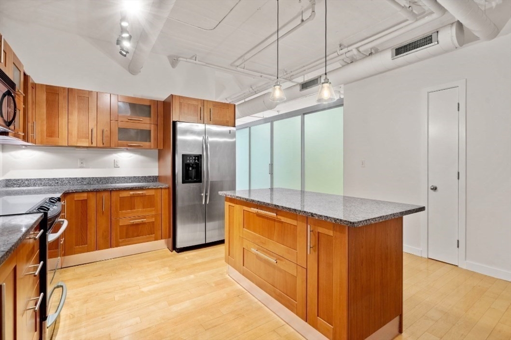 210 South St # 1 Unit: 5-1