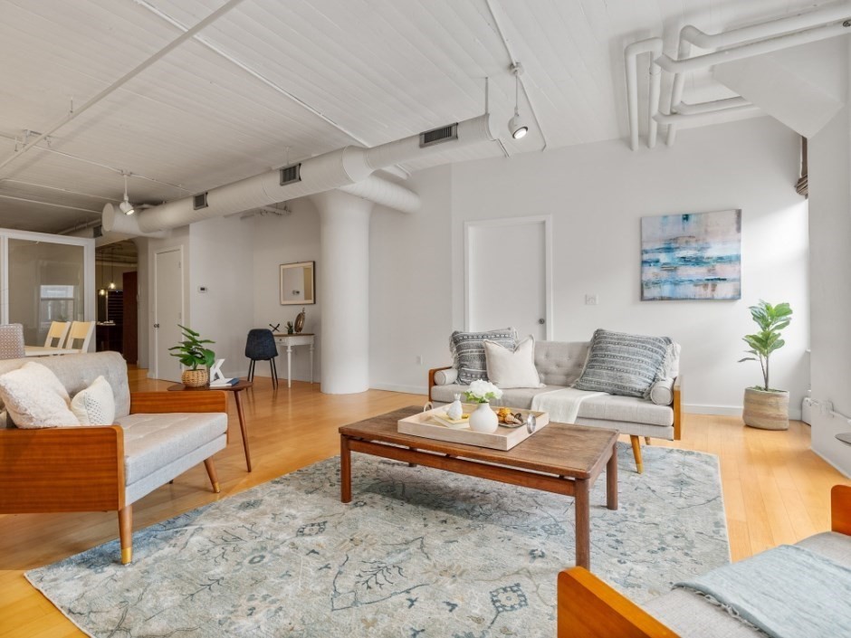 210 South St # 1 Unit: 5-1