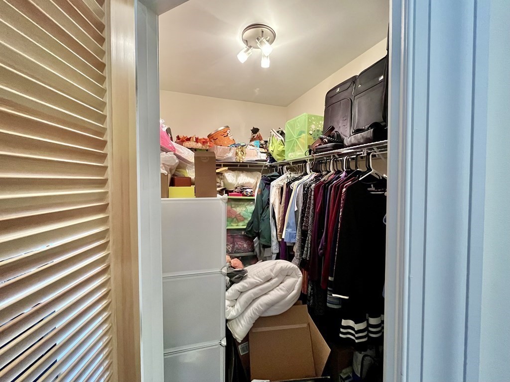 51 Warren St # 2