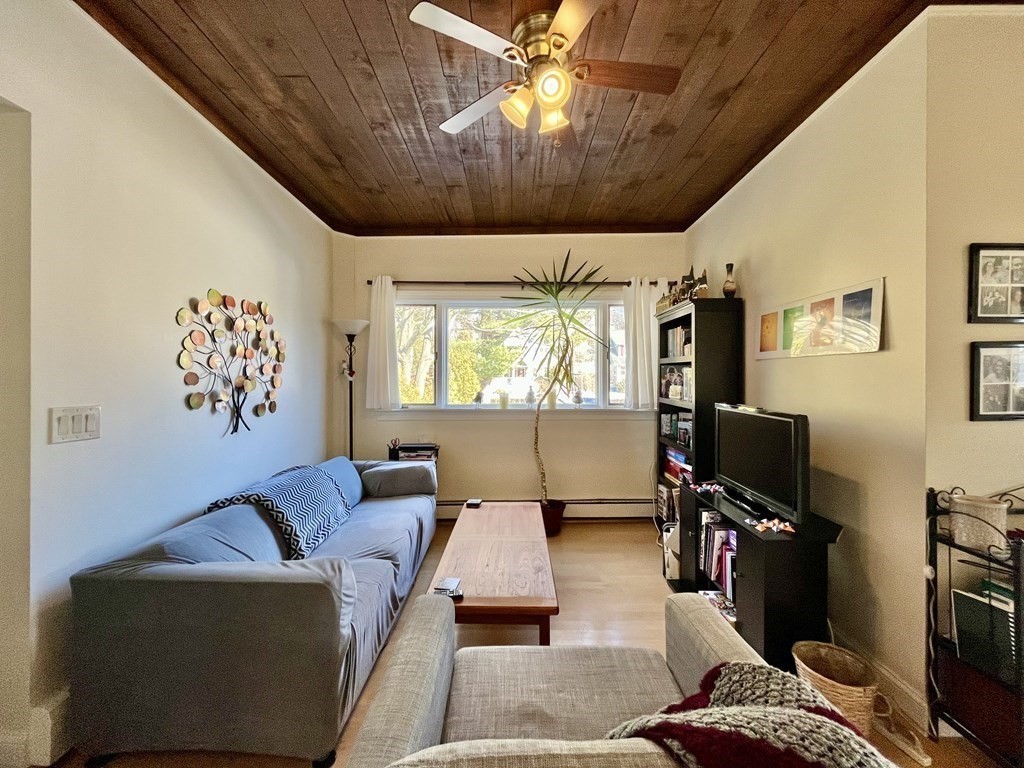 51 Warren St # 2