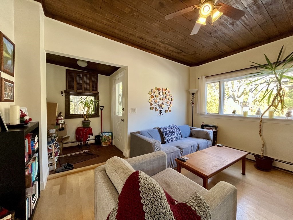 51 Warren St # 2
