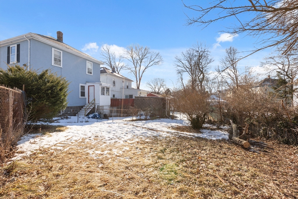 150 Almont St
