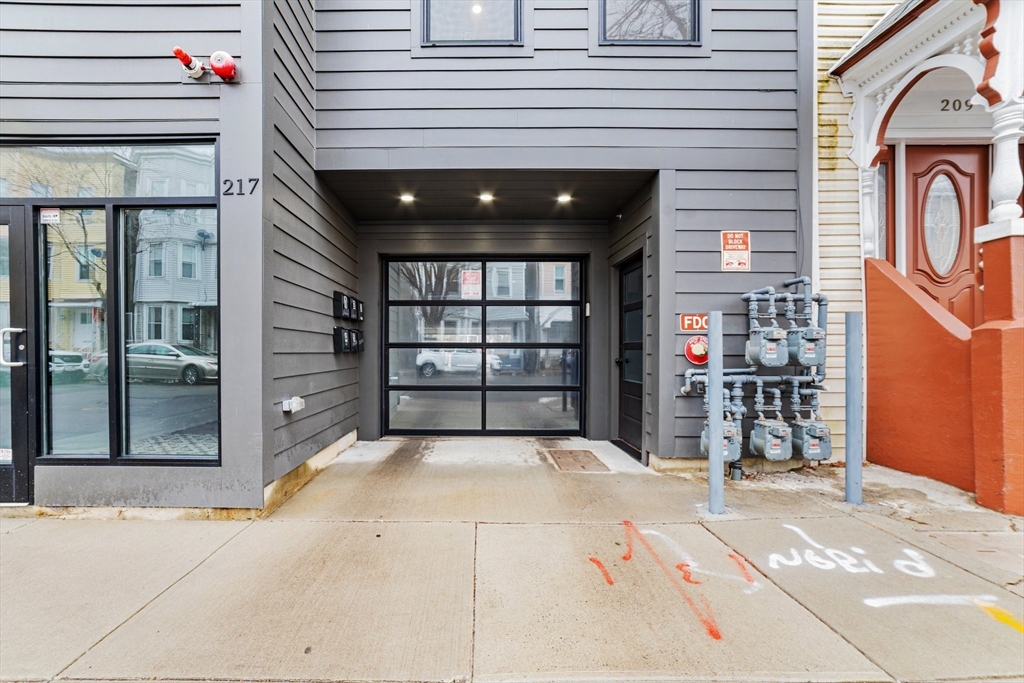 217 Paris St # 1