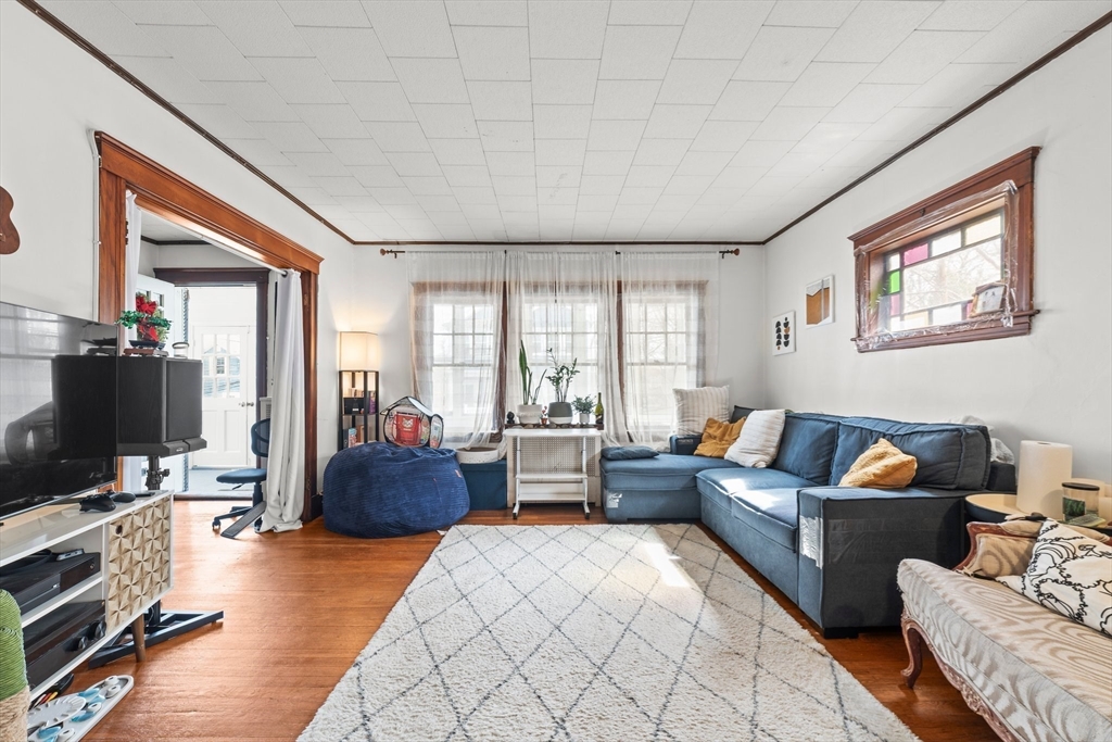 36-38 Dickinson Rd