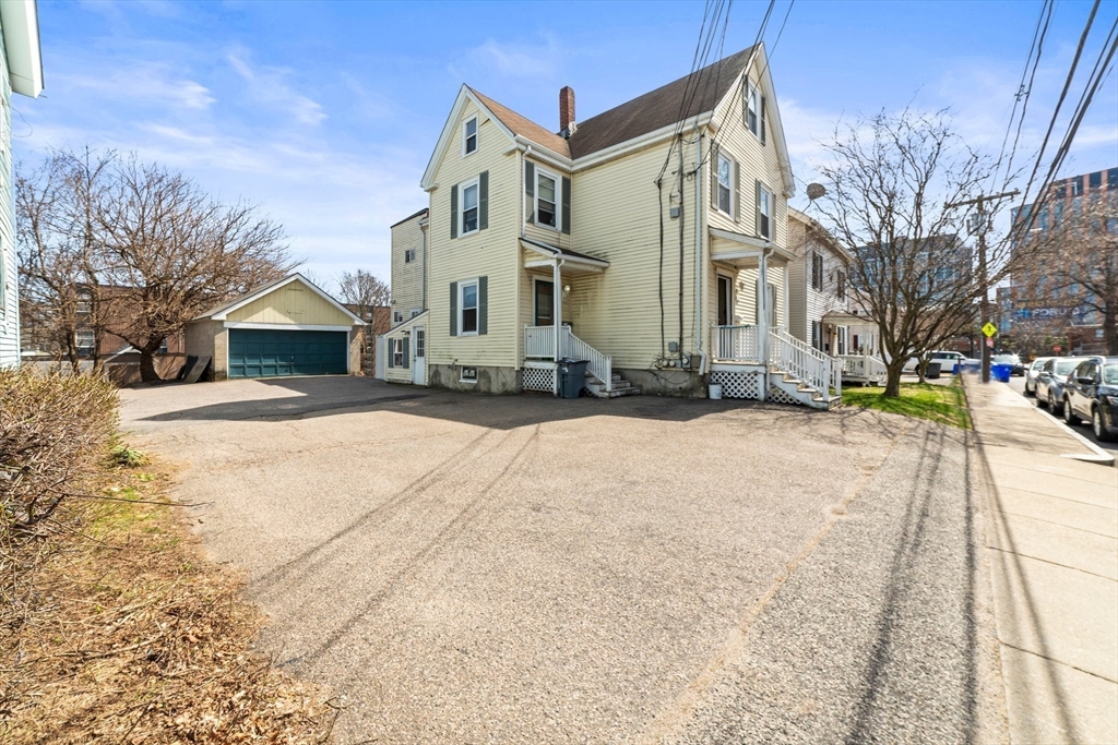 40-42 Portsmouth St