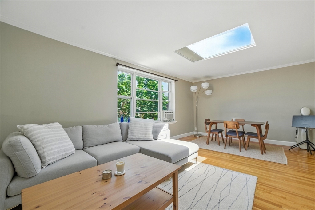 84 Strathmore Rd # 7