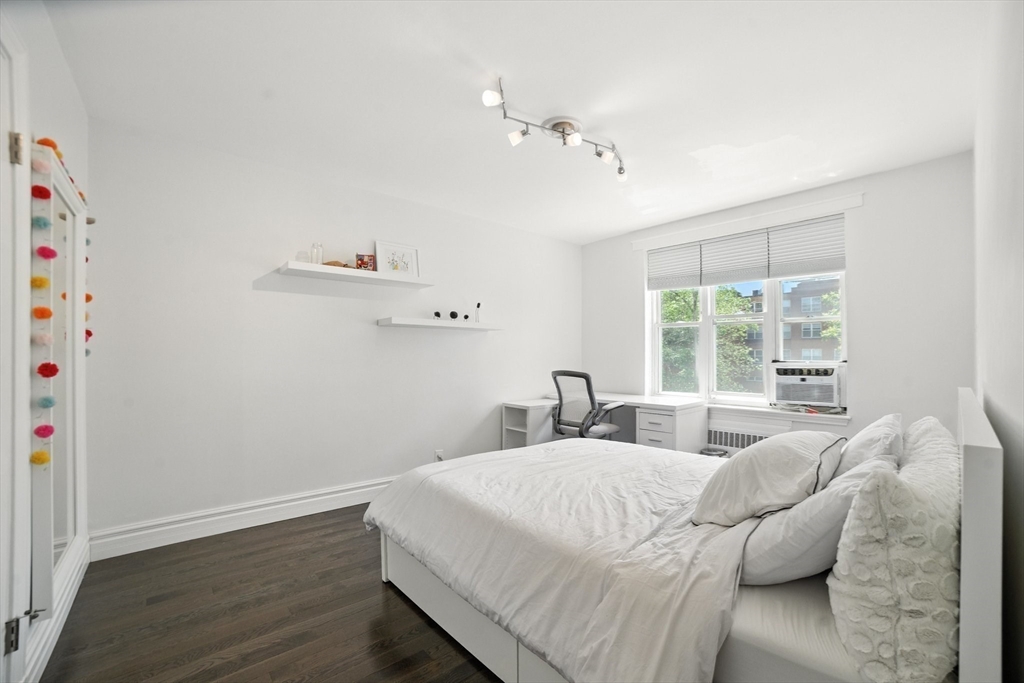 84 Strathmore Rd # 7