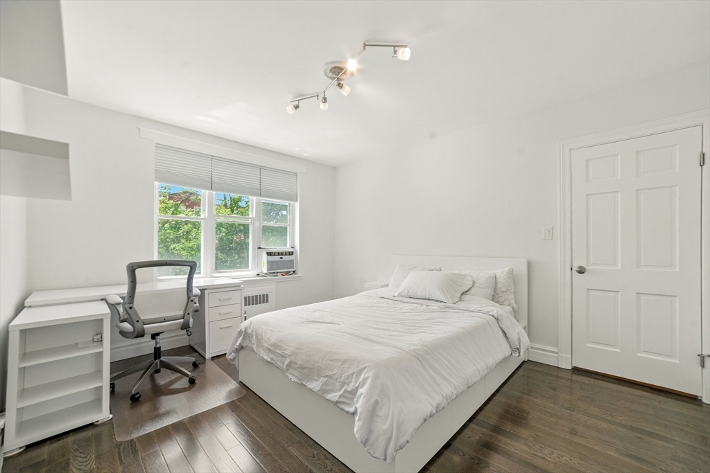 84 Strathmore Rd # 7