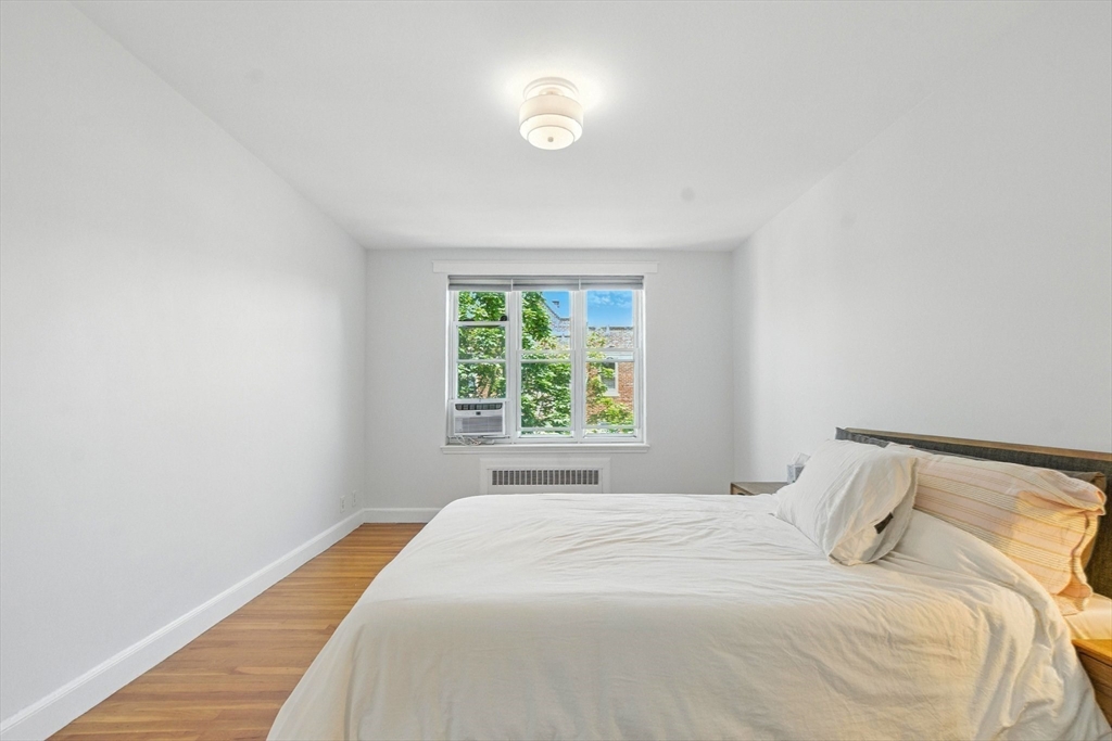 84 Strathmore Rd # 7