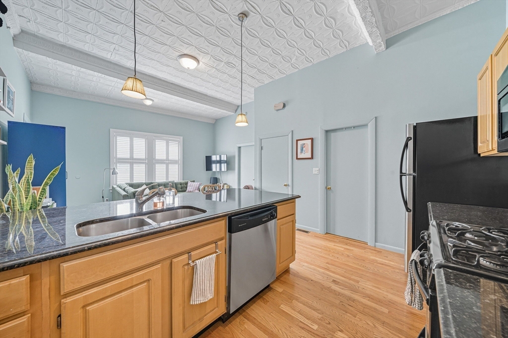 183-185 Rindge Ave # 1